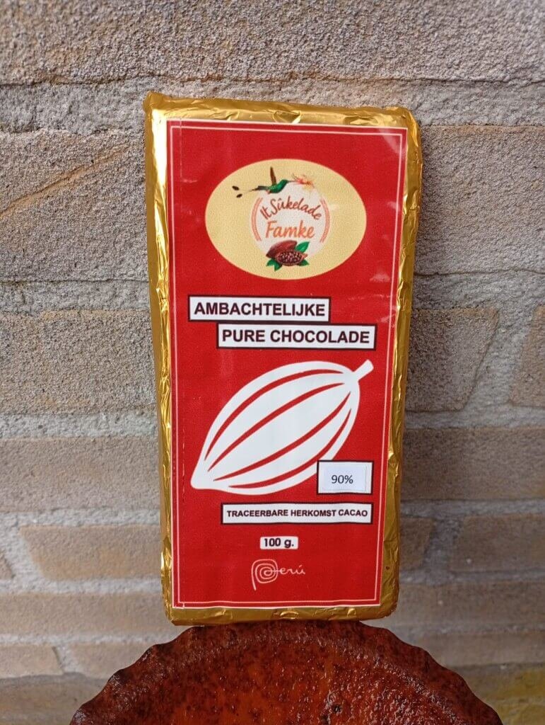 Pure Choco;ade bean-to-bar